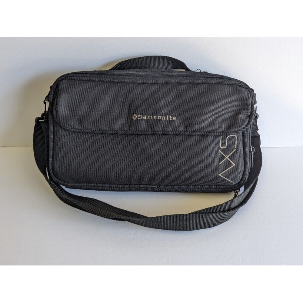 Portable travel dvd/cd travel case for movies, music etc. holds 48